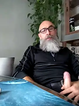 Kingsscepter online show from October 13, 2025, 10:28 am