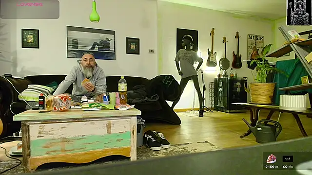 Kingsscepter online show from March 2, 2025, 6:46 pm