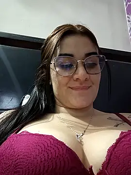 Hanna Kinsley online show from February 24, 2025, 3:33 am