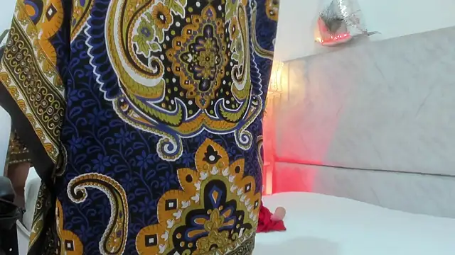 naomiii   online show from March 31, 2026, 11:34 am