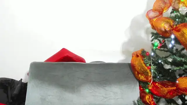 Skarleth018 online show from December 6, 2024, 12:11 pm