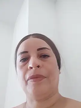 Snapshot of _Prinscarlet_ chatting on October 29, 2025, 8:41 pm Prinscarlet online show from October 29, 2025, 8:41 pm