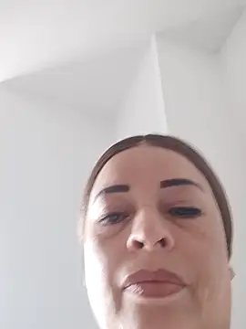 Snapshot of _Prinscarlet_ chatting on October 27, 2025, 8:32 pm Prinscarlet online show from October 27, 2025, 8:32 pm