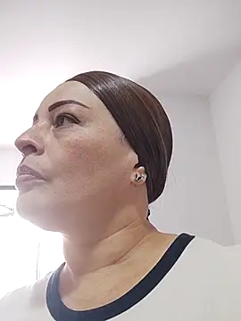 Snapshot of _Prinscarlet_ chatting on November 25, 2025, 5:02 pm Prinscarlet online show from November 25, 2025, 5:02 pm