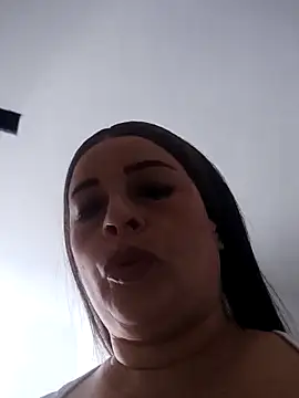 Snapshot of _Prinscarlet_ chatting on November 19, 2025, 3:01 pm Prinscarlet online show from November 19, 2025, 3:01 pm