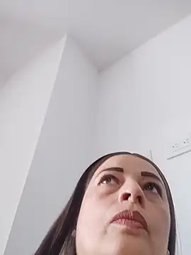 Snapshot of _Prinscarlet_ chatting on November 20, 2025, 2:18 pm Prinscarlet online show from November 20, 2025, 2:18 pm