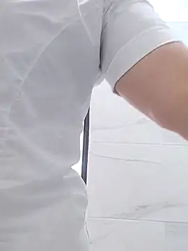 Snapshot of _Prinscarlet_ chatting on October 28, 2025, 7:02 pm Prinscarlet online show from October 28, 2025, 7:02 pm