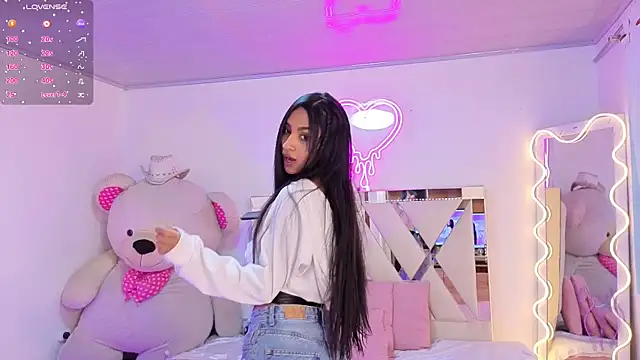 Snapshot of Jazmin_tay chatting on November 11, 2025, 11:38 am Jazmin tay online show from November 11, 2025, 11:38 am