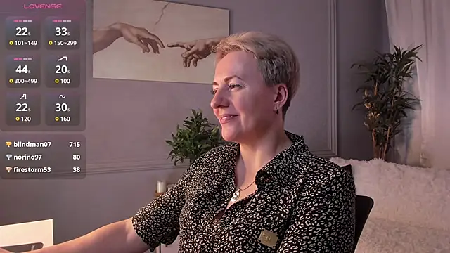 Snapshot of Nika_Smit chatting on March 22, 2025, 11:53 am Nika Smit online show from March 22, 2025, 11:53 am