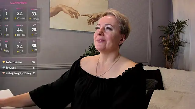 Snapshot of Nika_Smit chatting on March 15, 2025, 11:19 am Nika Smit online show from March 15, 2025, 11:19 am