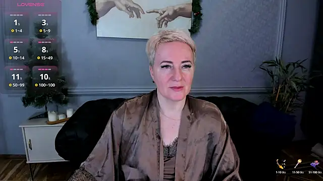 Snapshot of Nika_Smit chatting on December 14, 2025, 5:57 am Nika Smit online show from December 14, 2025, 5:57 am