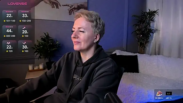 Snapshot of Nika_Smit chatting on February 28, 2025, 1:14 pm Nika Smit online show from February 28, 2025, 1:14 pm