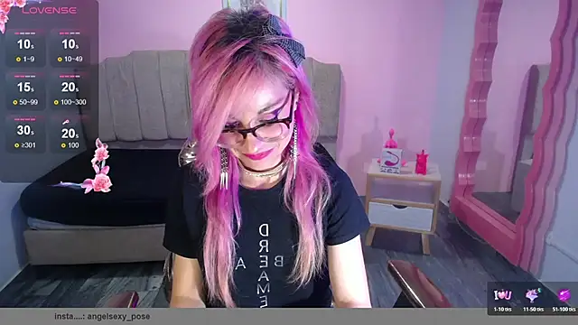 Snapshot of abril_ch_ chatting on November 1, 2025, 10:53 am abril ch online show from November 1, 2025, 10:53 am