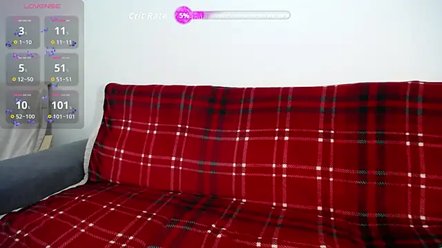 Blond Woman online show from March 10, 2026, 8:24 pm