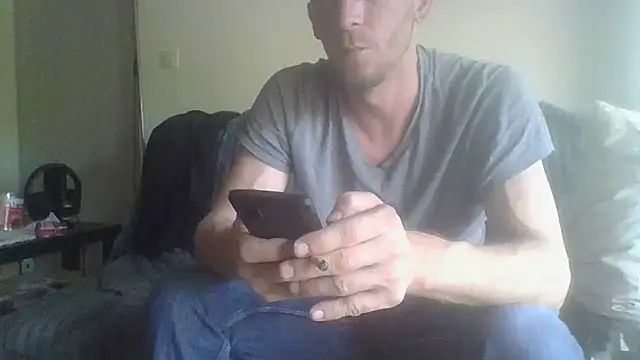 mohican69hot online show from April 19, 2026, 4:08 pm