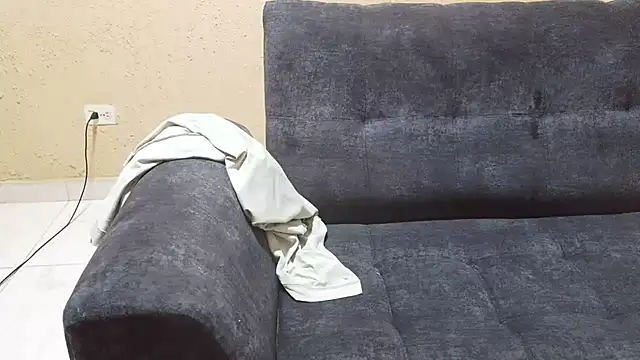 Danielraz online show from June 23, 2026, 12:41 am