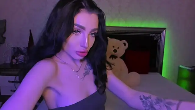 Snapshot of NancyLovee_ chatting on February 12, 2025, 9:11 pm NancyLovee  online show from February 12, 2025, 9:11 pm