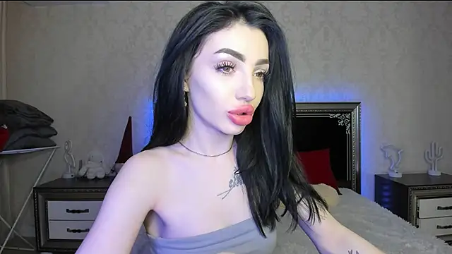 Snapshot of NancyLovee_ chatting on March 21, 2025, 10:28 pm NancyLovee  online show from March 21, 2025, 10:28 pm