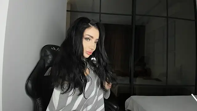 Snapshot of NancyLovee_ chatting on September 18, 2025, 10:29 am NancyLovee  online show from September 18, 2025, 10:29 am