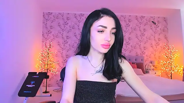 NancyLovee  online show from March 28, 2026, 11:55 am