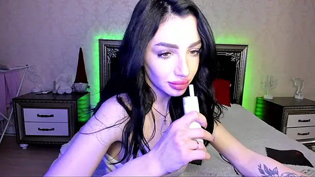 Snapshot of NancyLovee_ chatting on March 11, 2025, 11:58 pm NancyLovee  online show from March 11, 2025, 11:58 pm