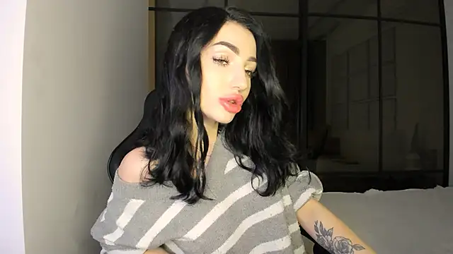 Snapshot of NancyLovee_ chatting on October 19, 2025, 8:17 am NancyLovee  online show from October 19, 2025, 8:17 am