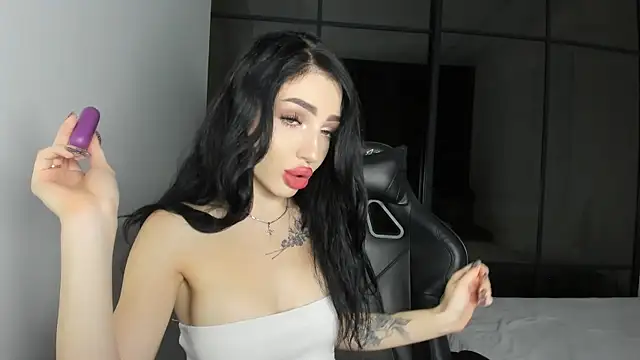 Snapshot of NancyLovee_ chatting on September 24, 2025, 1:28 pm NancyLovee  online show from September 24, 2025, 1:28 pm