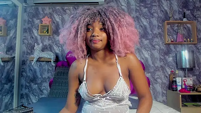 Snapshot of EMMAPARISS chatting on November 27, 2025, 12:05 pm EMMAPARISS online show from November 27, 2025, 12:05 pm