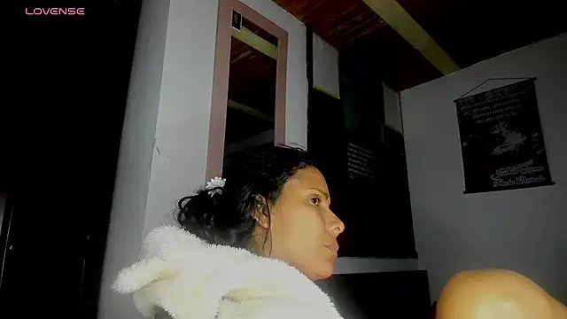 Nenita Hot  online show from September 30, 2025, 3:34 am