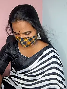 anitha906 online show from October 25, 2025, 4:40 pm