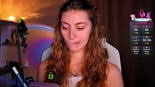 lady curls online show from March 24, 2026, 10:32 pm