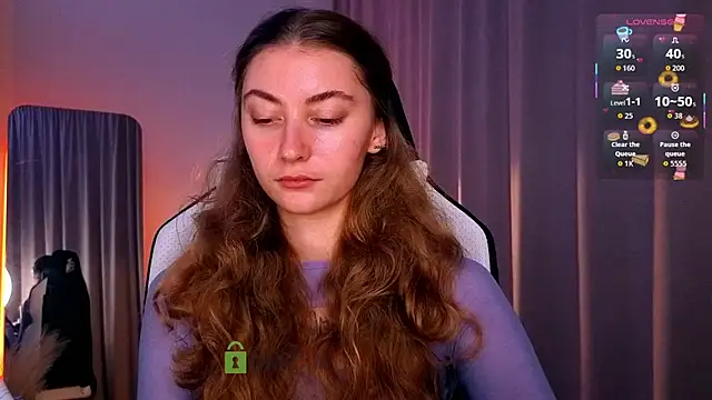 Snapshot of lady_curls chatting on November 14, 2025, 10:57 pm lady curls online show from November 14, 2025, 10:57 pm