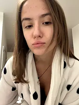 Snapshot of EmilyWi_ chatting on October 8, 2025, 5:02 pm EmilyWi online show from October 8, 2025, 5:02 pm