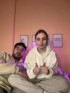 Snapshot of MrAndMrsSavage chatting on February 16, 2025, 2:10 pm MrAndMrsSavage online show from February 16, 2025, 2:10 pm