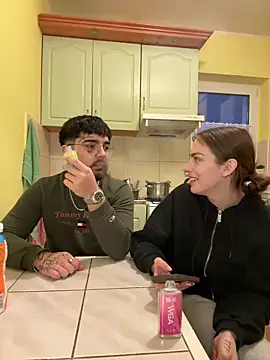 Snapshot of MrAndMrsSavage chatting on February 24, 2025, 4:47 pm MrAndMrsSavage online show from February 24, 2025, 4:47 pm