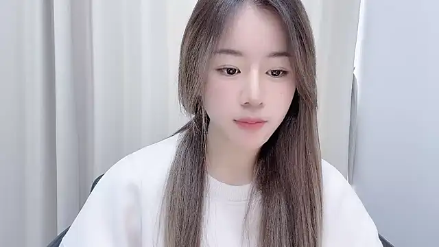 Snapshot of chloe-01 chatting on December 17, 2024, 4:23 am chloe-01 online show from December 17, 2024, 4:23 am