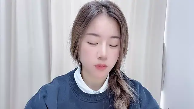 Snapshot of chloe-01 chatting on December 16, 2024, 7:26 am chloe-01 online show from December 16, 2024, 7:26 am