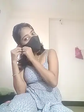 Snapshot of HotKhushi13 chatting on January 5, 2025, 6:35 am HotKhushi13 online show from January 5, 2025, 6:35 am