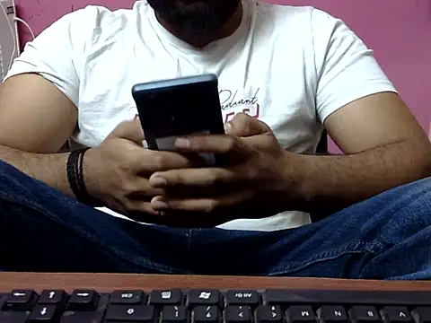 Snapshot of HotKhushi13 chatting on November 25, 2025, 7:47 pm HotKhushi13 online show from November 25, 2025, 7:47 pm