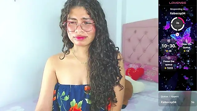 Snapshot of Cynthia_hazel chatting on October 12, 2025, 5:20 am Cynthia hazel online show from October 12, 2025, 5:20 am