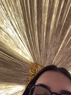 Snapshot of YeKaterinas chatting on December 25, 2024, 7:13 pm YeKaterinas online show from December 25, 2024, 7:13 pm