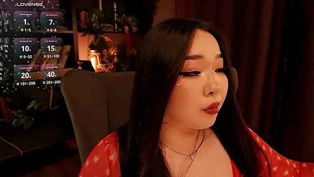 mei honey  online show from December 17, 2025, 9:20 pm