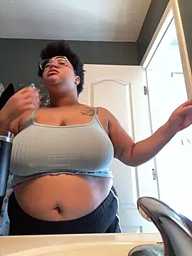 Snapshot of Ectorius chatting on February 5, 2026, 4:58 pm Ectorius online show from February 5, 2026, 4:58 pm