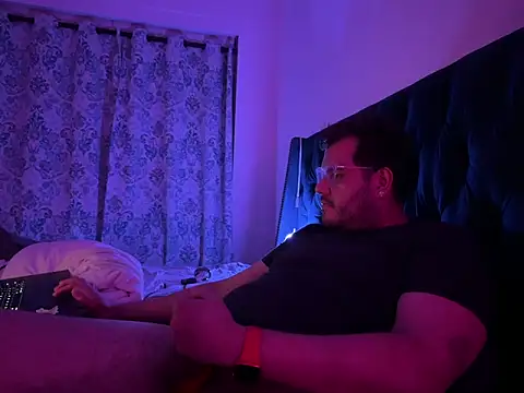 Snapshot of bearcloudcomputa chatting on March 14, 2025, 6:53 am bearcloudcomputa online show from March 14, 2025, 6:53 am