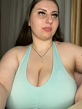 KarinaCelinne online show from April 10, 2026, 8:27 pm