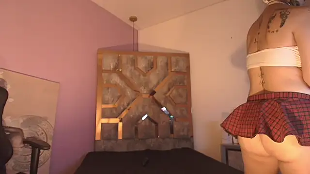 Snapshot of BRITHANY_SPARK chatting on December 2, 2025, 3:52 am BRITHANY SPARK online show from December 2, 2025, 3:52 am