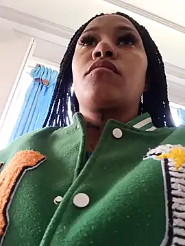 Snapshot of devi_black13_ chatting on March 5, 2025, 4:35 pm devi black13  online show from March 5, 2025, 4:35 pm