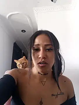 Snapshot of devi_black13_ chatting on January 29, 2025, 7:53 pm devi black13  online show from January 29, 2025, 7:53 pm