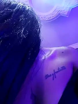 Snapshot of devi_black13_ chatting on February 5, 2025, 8:14 pm devi black13  online show from February 5, 2025, 8:14 pm