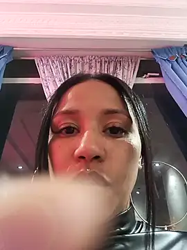 Snapshot of devi_black13_ chatting on January 11, 2025, 12:55 am devi black13  online show from January 11, 2025, 12:55 am